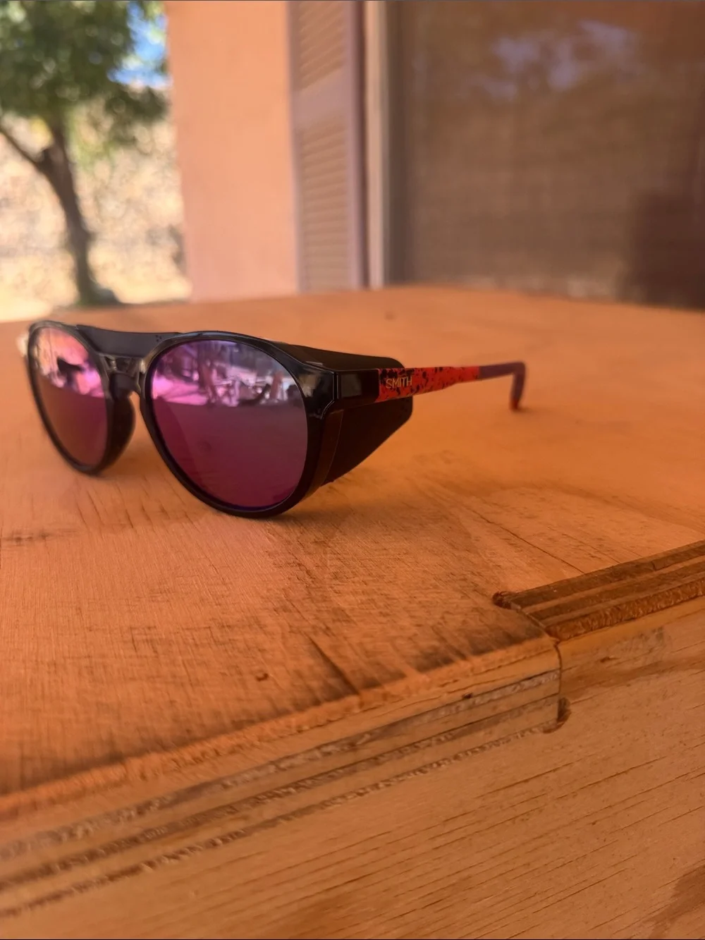 SMITH venture with side shields
